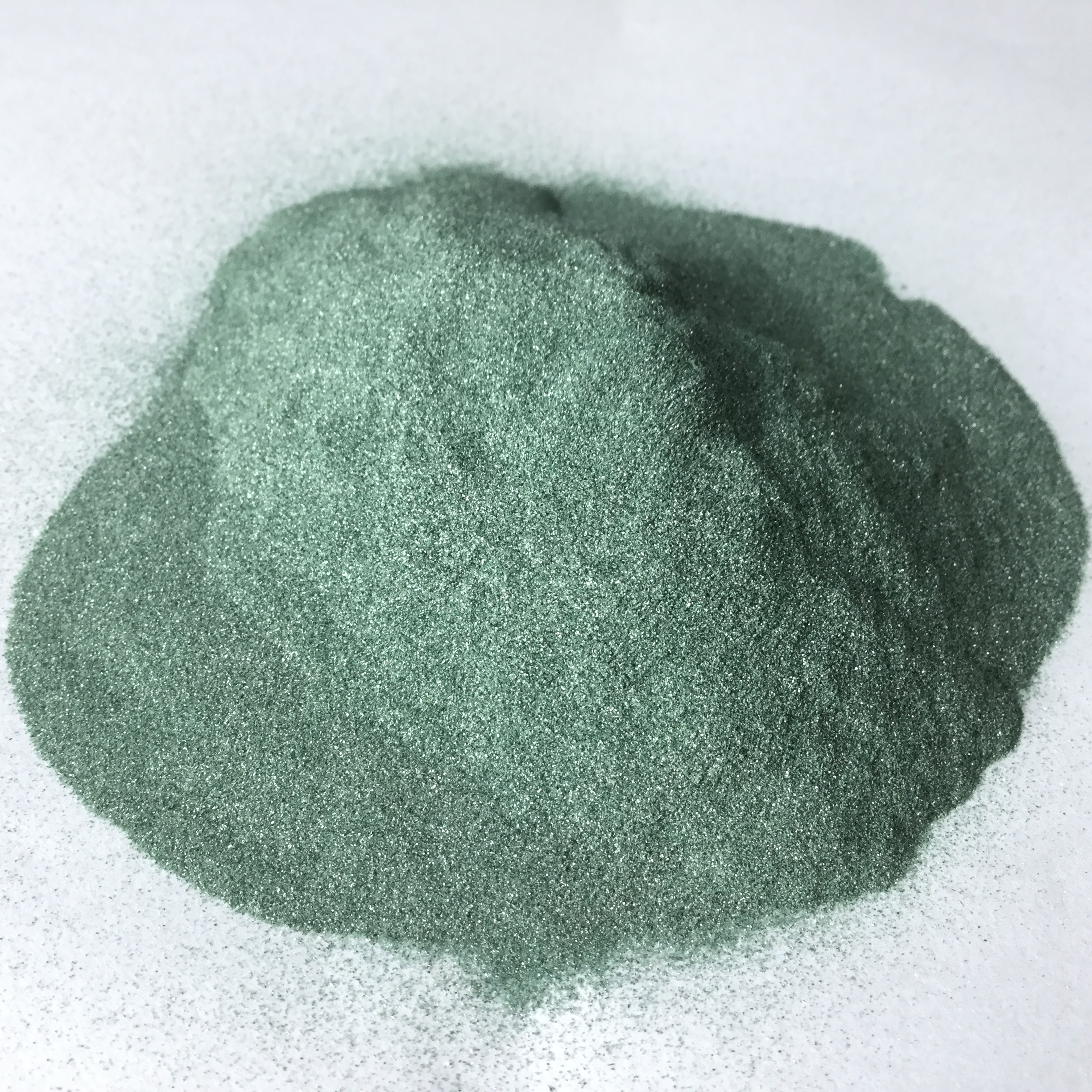 雷蒙磨和气流磨的碳化硅粒形区别